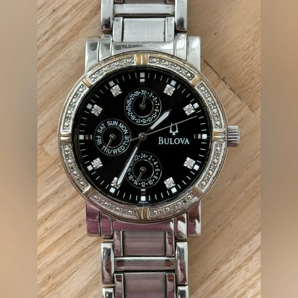 Bulova Diamond Luxury Watch Black Dial Stainless Bracelet Case Diamond Bezel